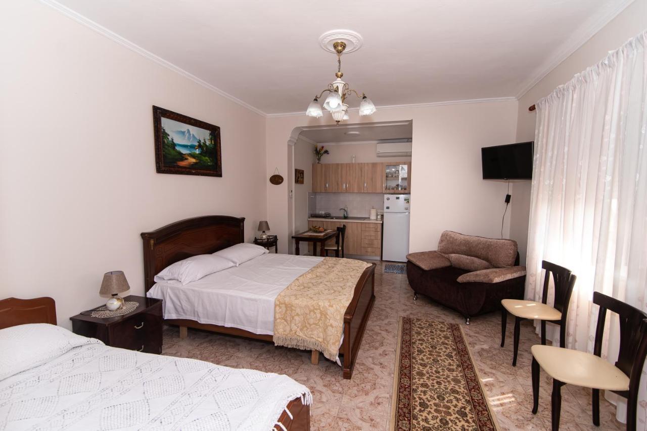 Erla'S Apartment Tirana Exterior photo